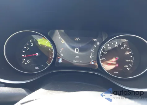 2018 Jeep Compass Latitude 4X4 from USA, damaged, VIN 3C4NJDBB1JT282193